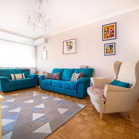 Sava Centar 1-Bedroom Apartments In The Heart Of New Белград Екстер'єр фото