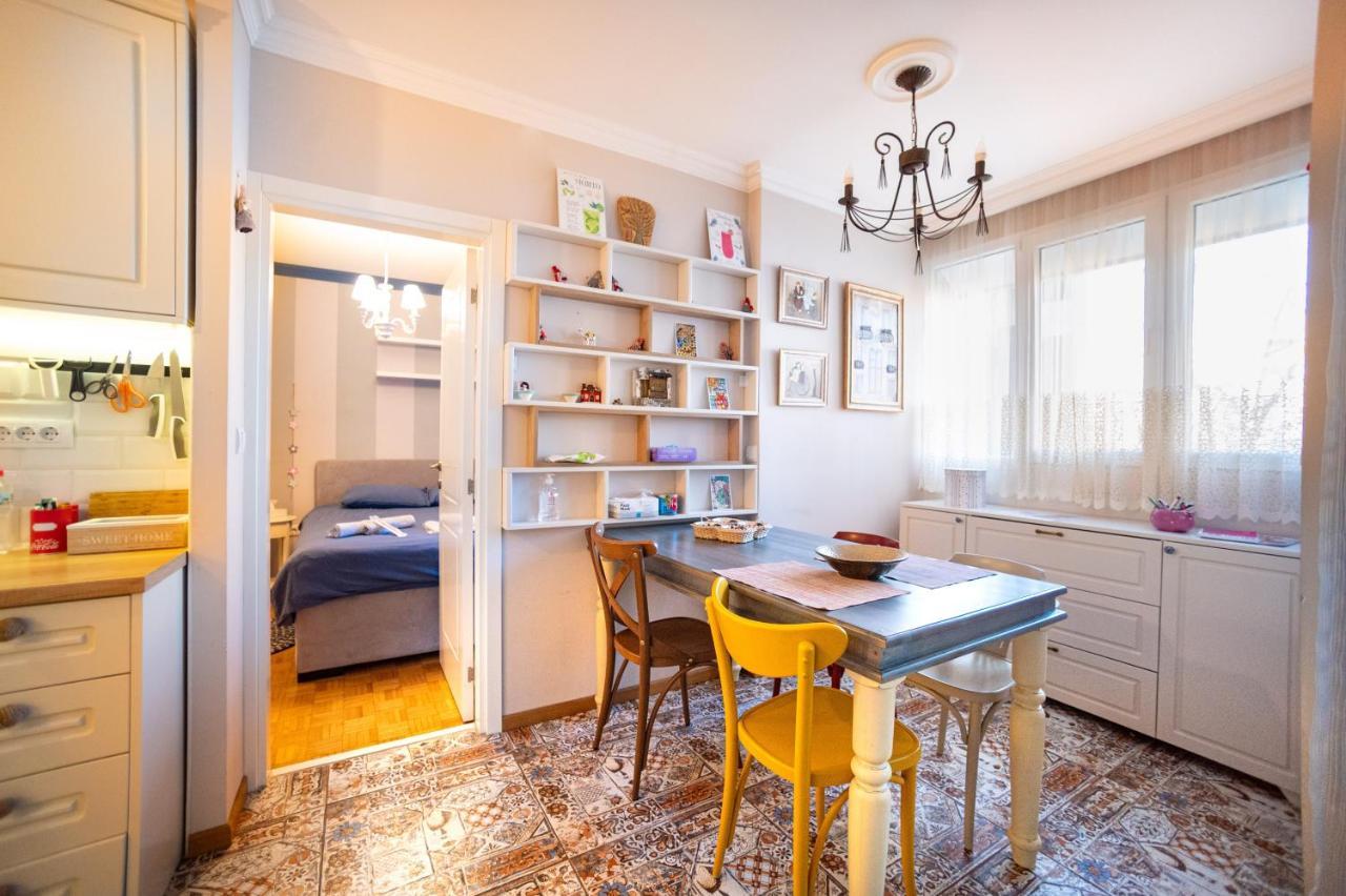 Sava Centar 1-Bedroom Apartments In The Heart Of New Белград Екстер'єр фото