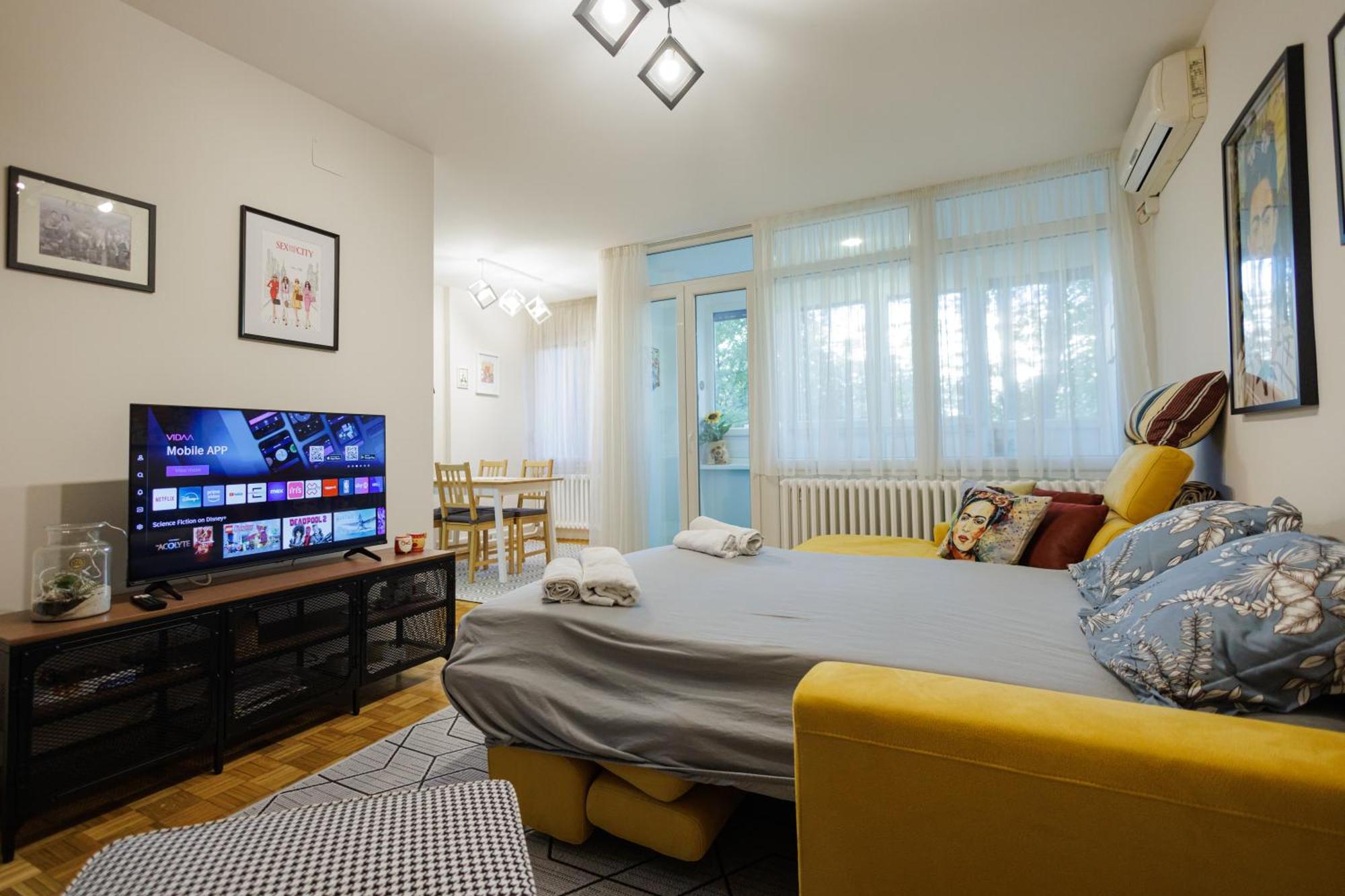 Sava Centar 1-Bedroom Apartments In The Heart Of New Белград Екстер'єр фото